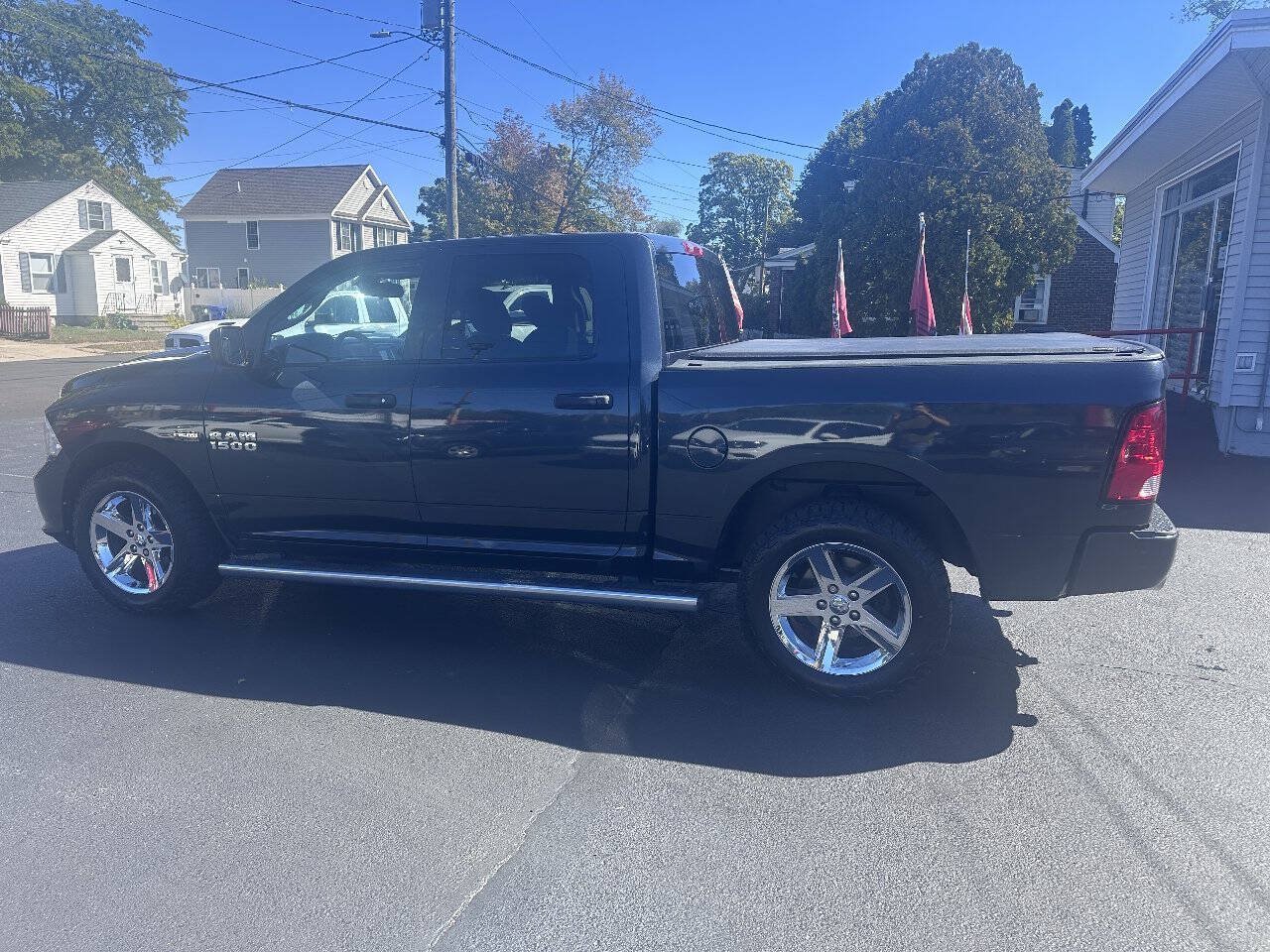 Used 2016 RAM 1500 Express AWD/4WD image 8