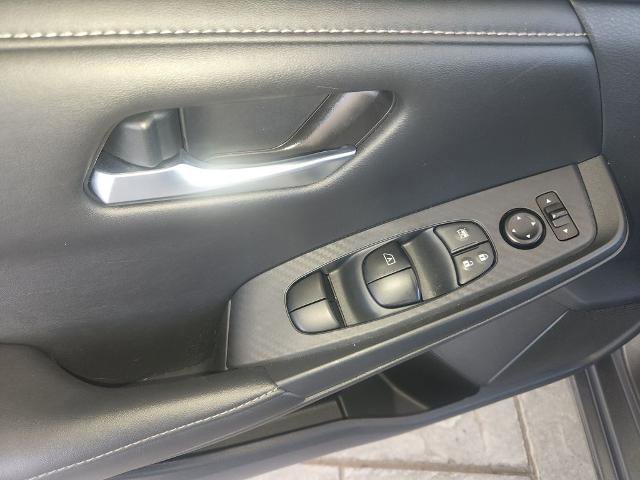 Certified 2025 Nissan Sentra SV image 28