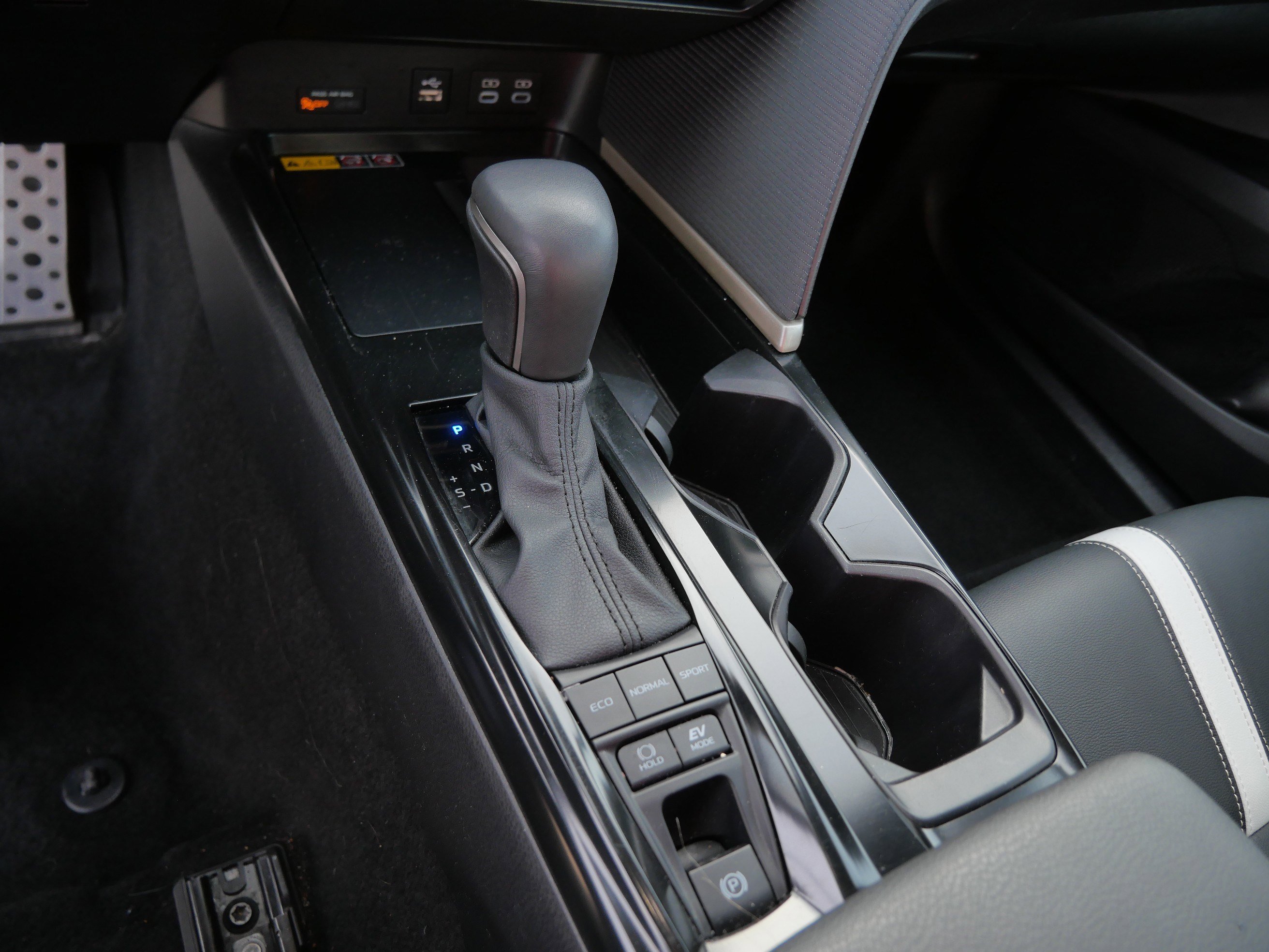 Certified 2025 Toyota Camry SE image 25