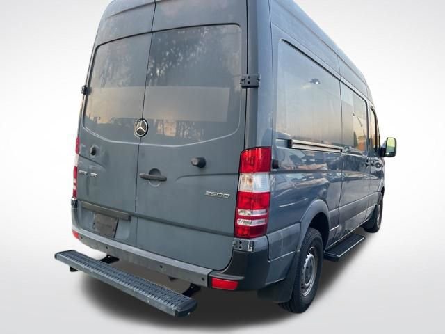 Used 2018 Mercedes-Benz Sprinter 2500 image 7