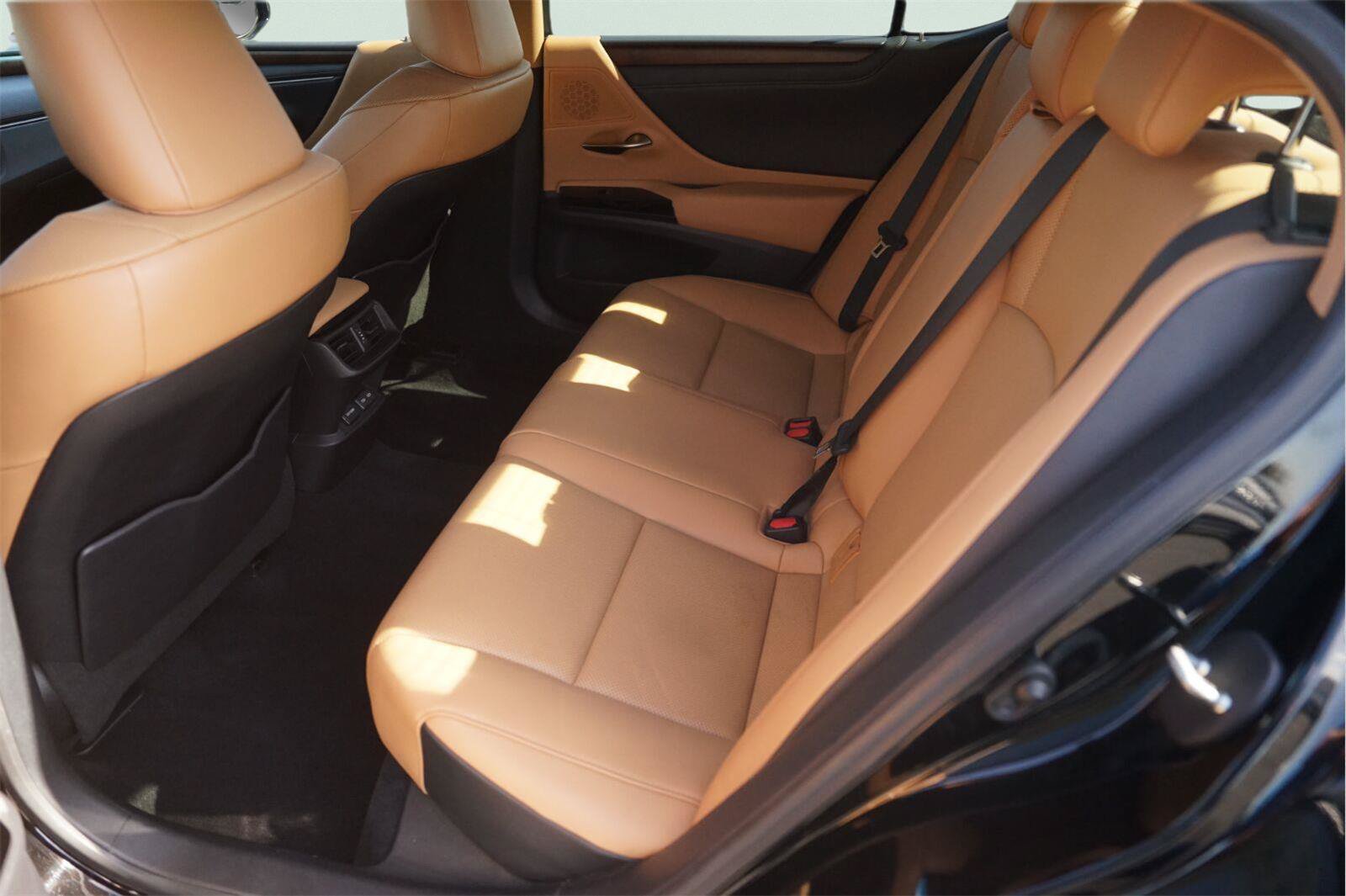 Used 2022 Lexus ES 350 w/ Premium Package FWD image 13