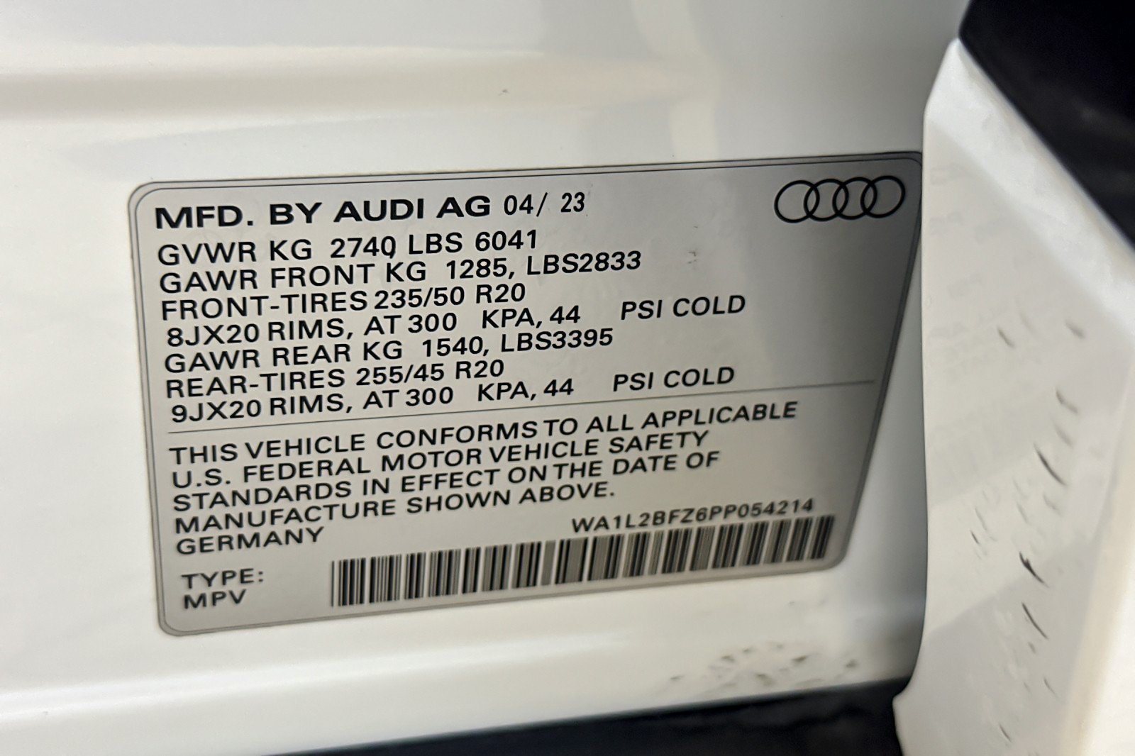 Certified 2023 Audi Q4 e-tron Premium Plus w/ Premium Plus AWD/4WD image 28