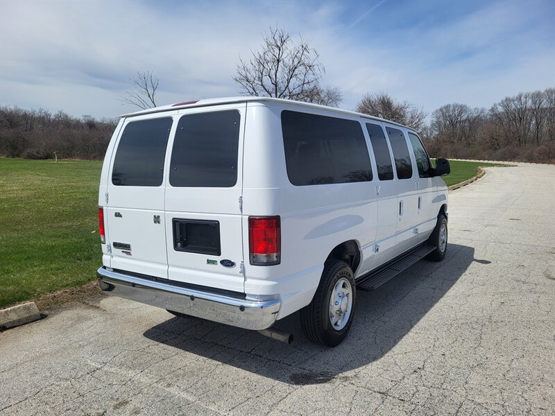 Used 2014 Ford E-350 and Econoline 350 XLT RWD image 7