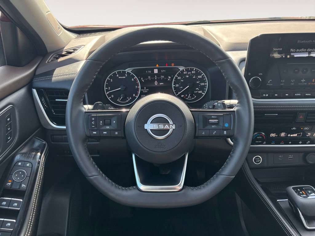 Used 2023 Nissan Rogue SL w/ SL Premium Package image 15