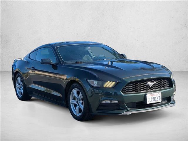 Used 2015 Ford Mustang Coupe RWD image 3