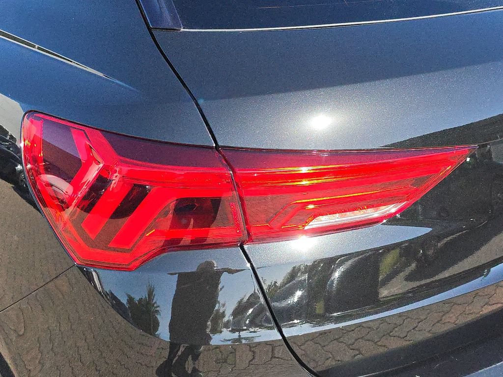 Used 2020 Audi Q3 2.0T Prestige w/ Prestige Package AWD/4WD image 37