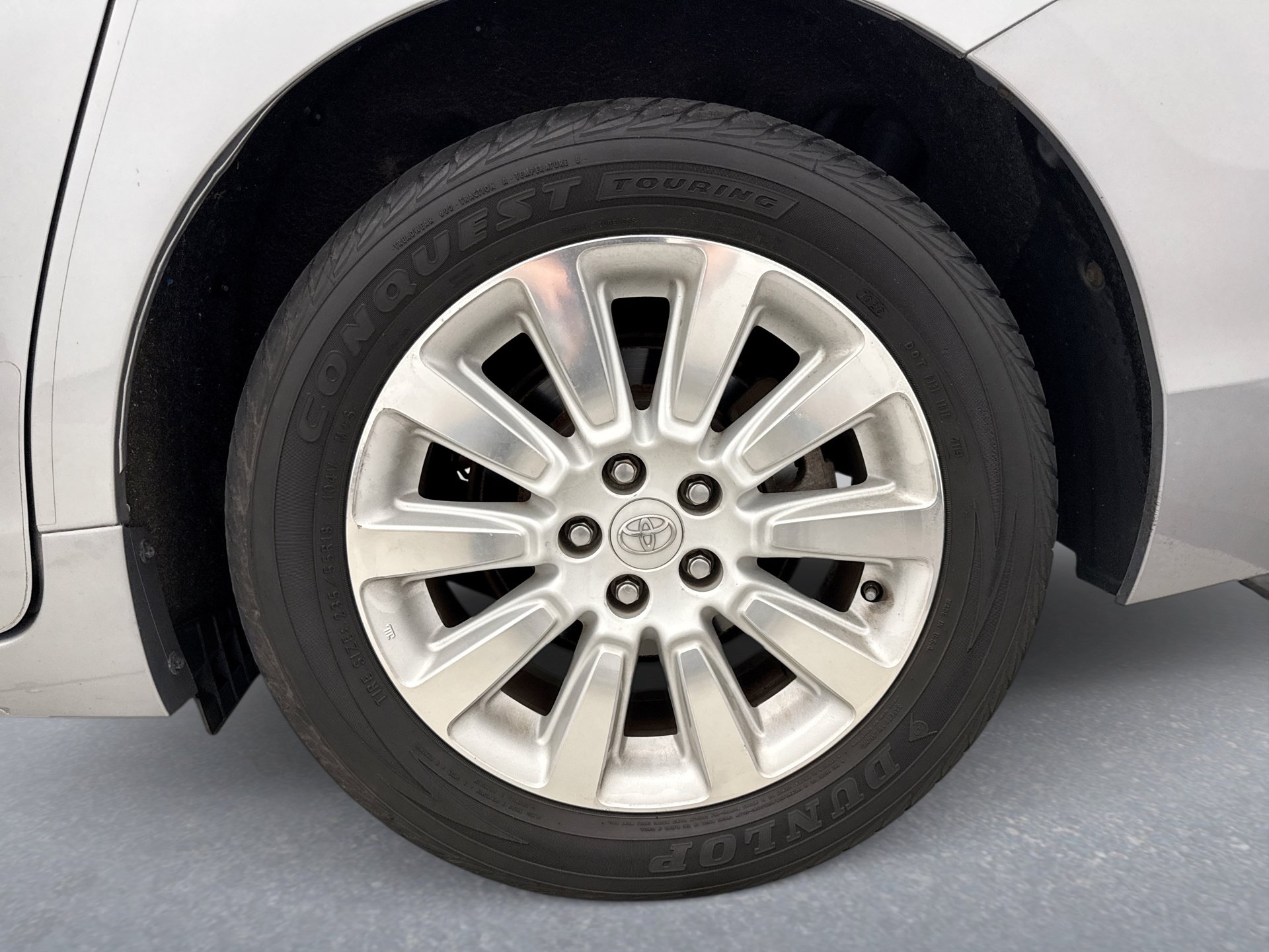 Used 2015 Toyota Sienna Limited Premium FWD image 12
