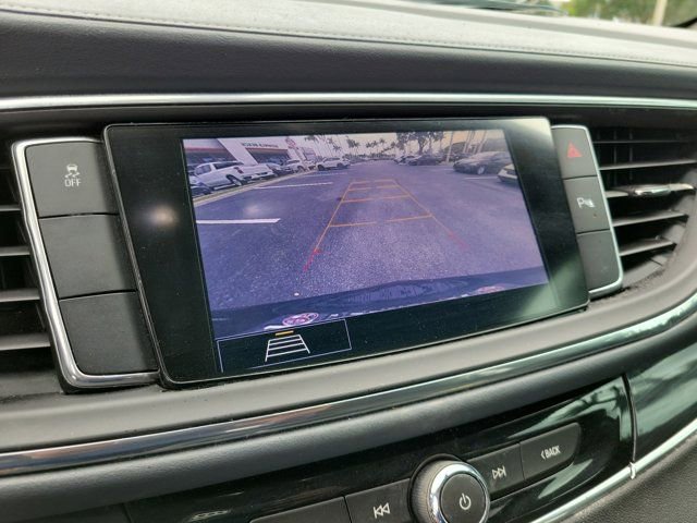 Used 2020 Buick Enclave Essence FWD image 26