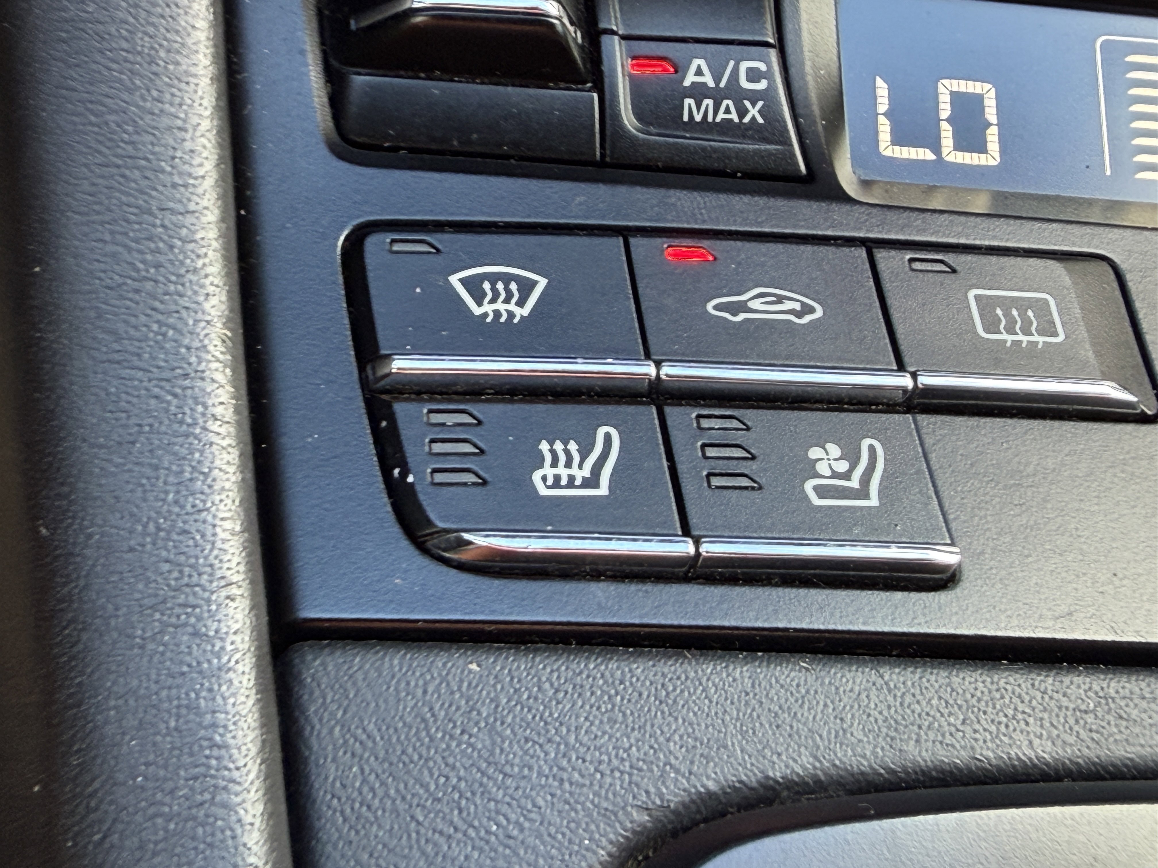 Certified 2017 Porsche 911 Turbo image 24