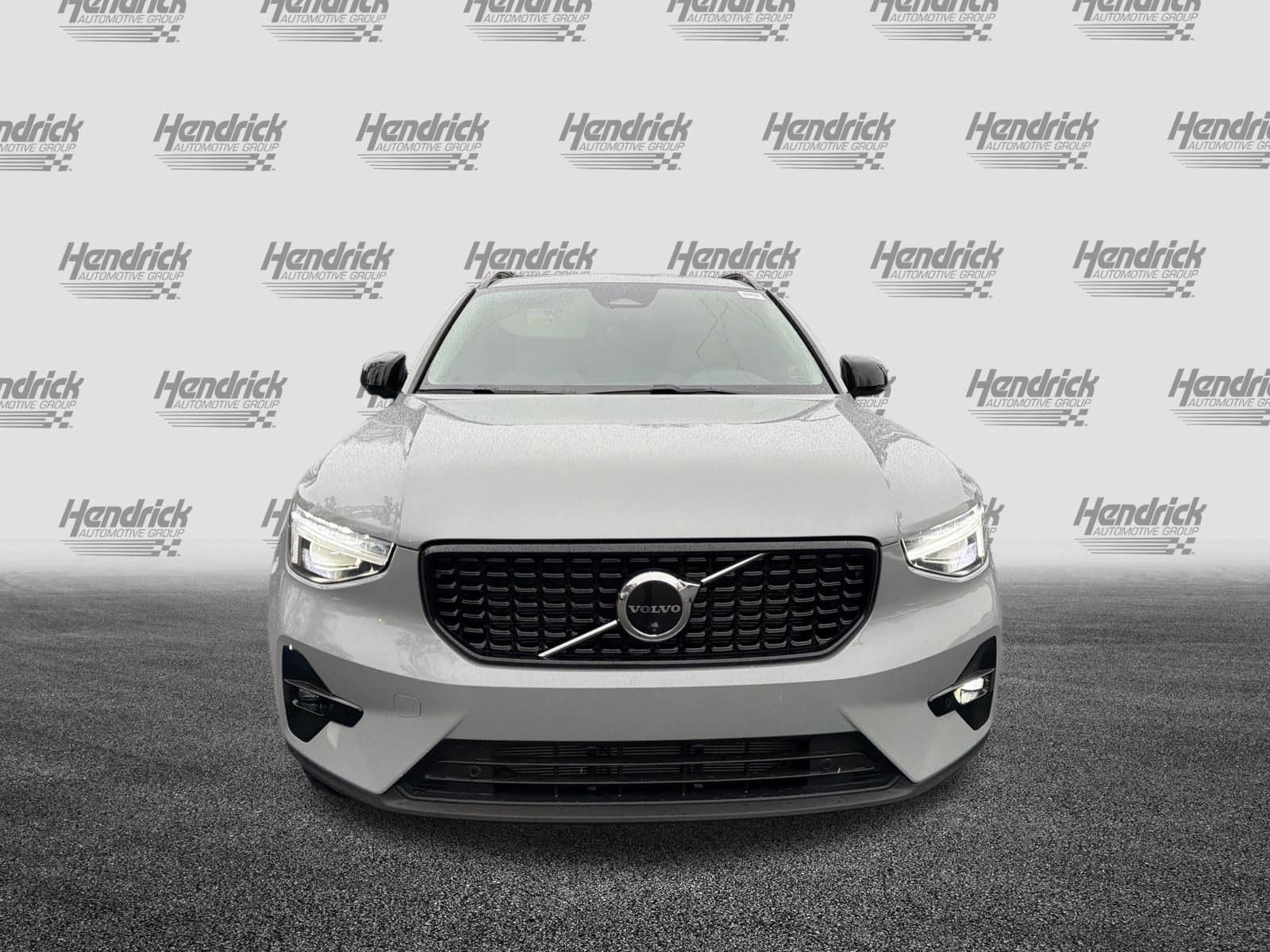 New 2026 Volvo XC40 B4 Plus w/ Protection Package Premier image 3