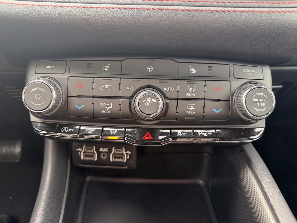 Used 2025 Dodge Durango GT AWD/4WD image 18