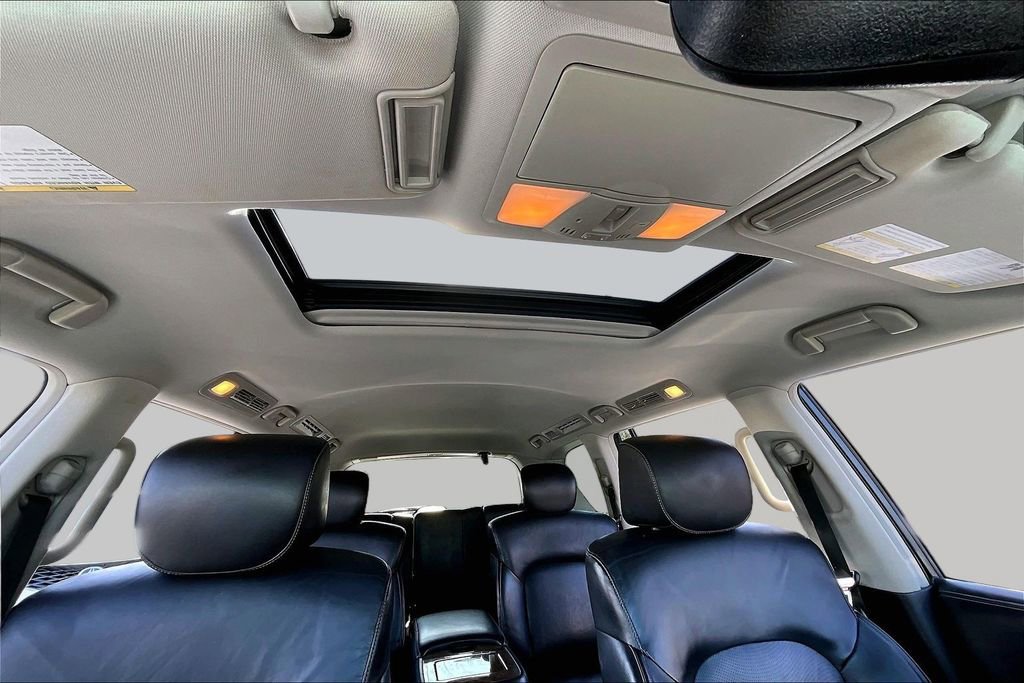 Used 2017 INFINITI QX80 4WD w/ Driver Assistance Package image 21