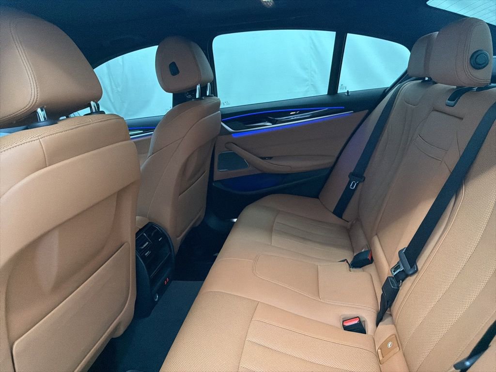 Used 2021 BMW 540i w/ Premium Package image 21