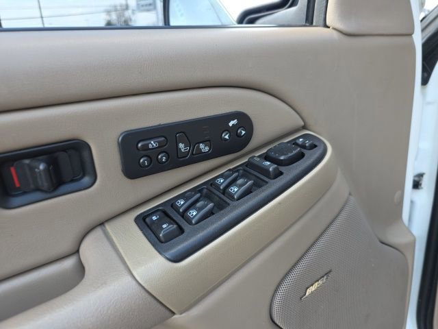 Used 2004 Chevrolet Tahoe Z71 w/ Z71 Preferred Equipment Group AWD/4WD image 13