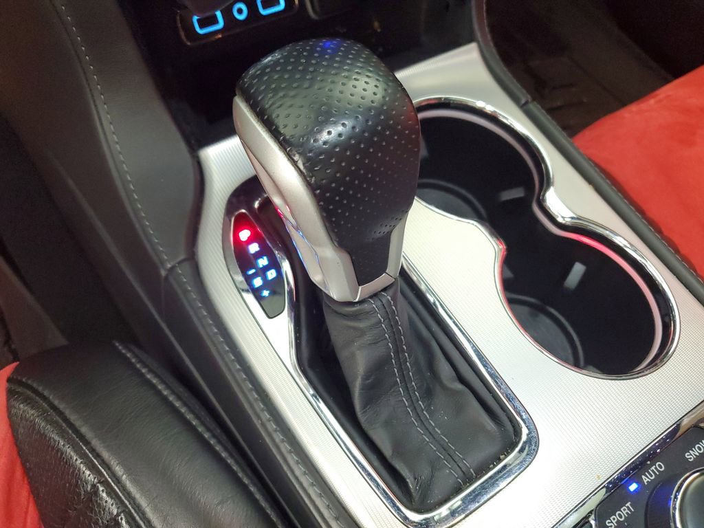 Used 2021 Jeep Grand Cherokee SRT image 19