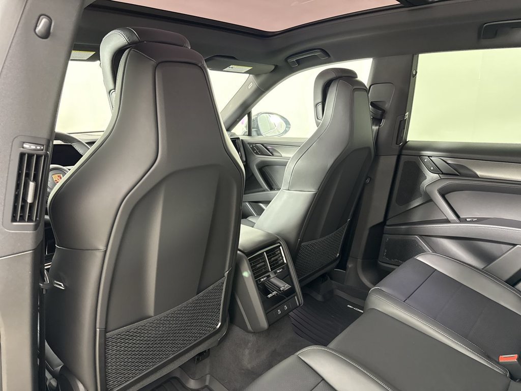 New 2026 Porsche Cayenne Electric AWD/4WD image 26