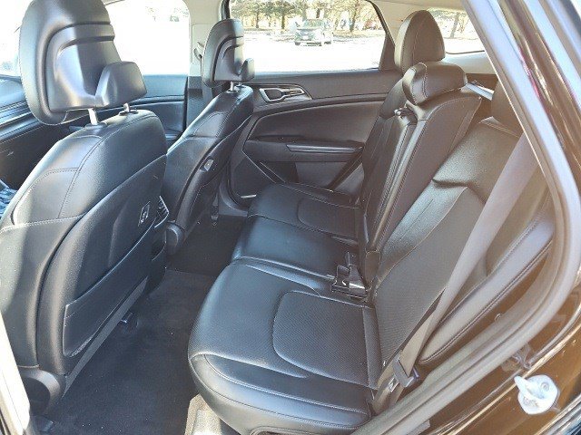Used 2023 Kia Sportage EX image 18