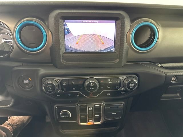 Used 2023 Jeep Wrangler Unlimited w/ Cold Weather Group image 22