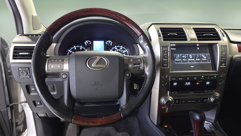 Used 2016 Lexus GX 460 w/ Premium Package AWD/4WD image 22