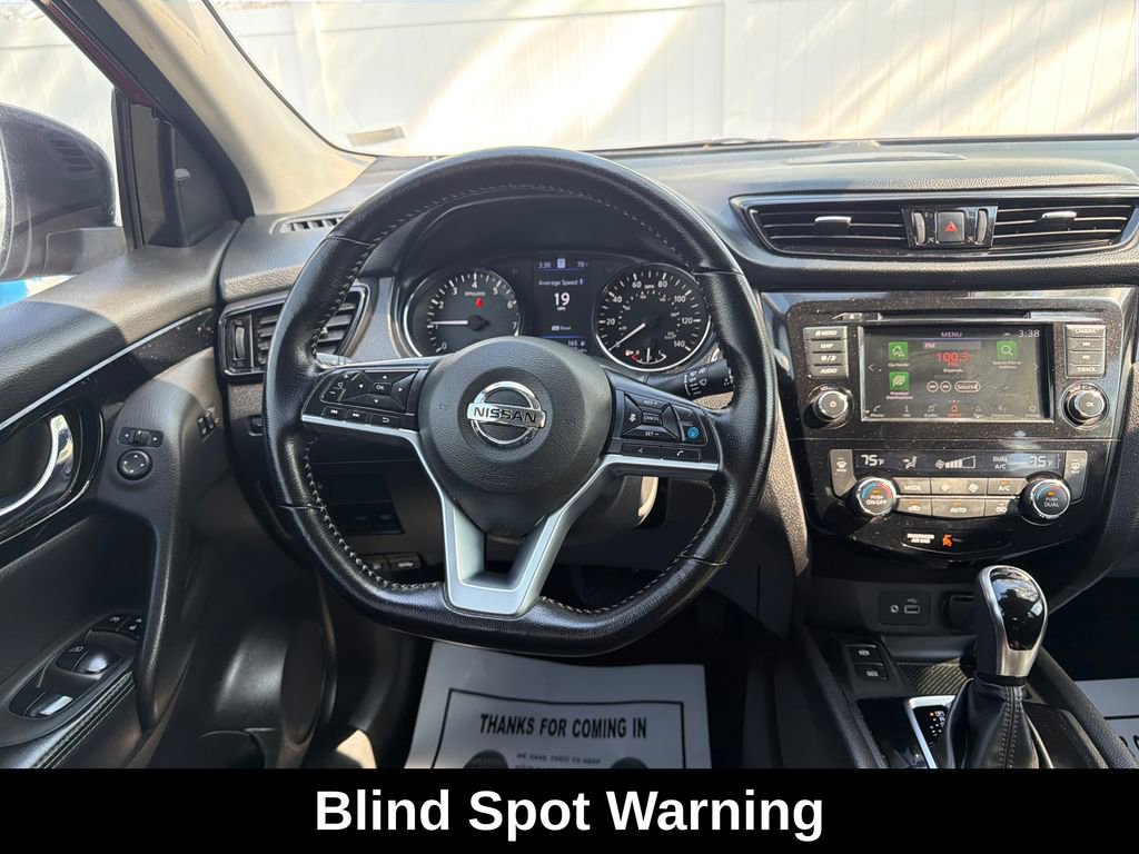Used 2022 Nissan Rogue Sport SL w/ Premium Package FWD image 17