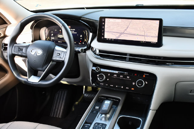 Certified 2026 INFINITI QX60 Pure w/ Cargo Package FWD image 2
