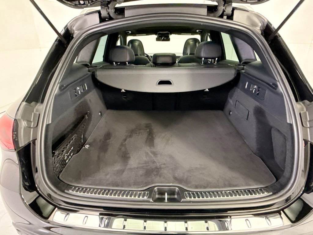 Certified 2026 Mercedes-Benz GLC 300 image 27