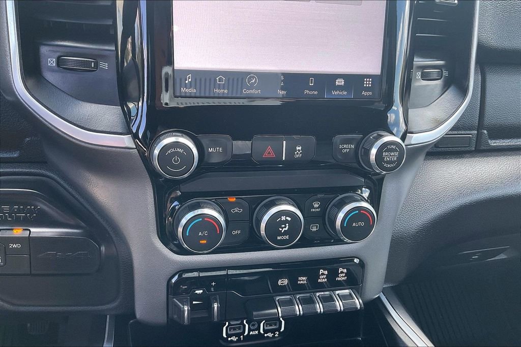 Used 2024 RAM 2500 Big Horn image 30