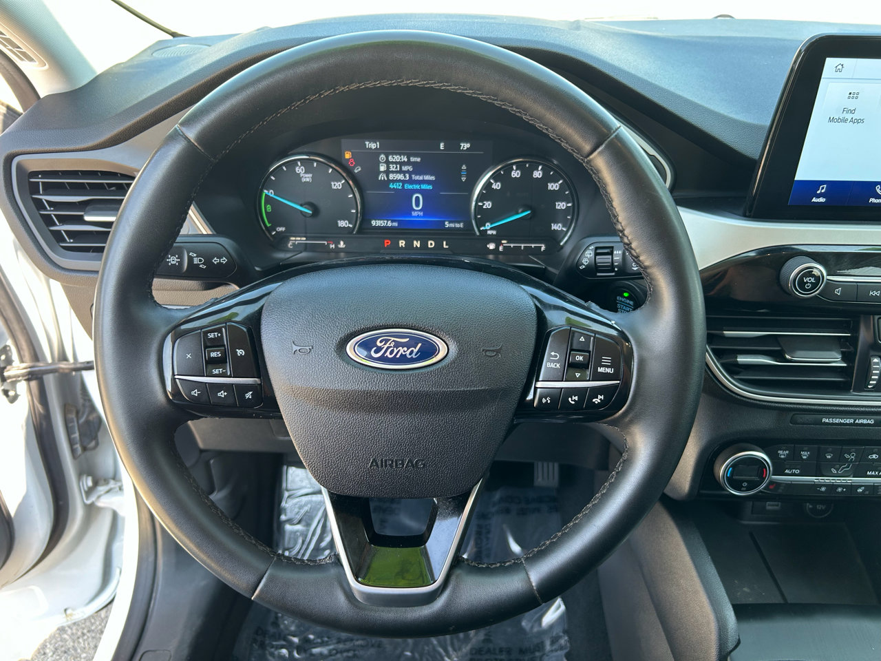 Used 2021 Ford Escape SE w/ Cold Weather Package image 15