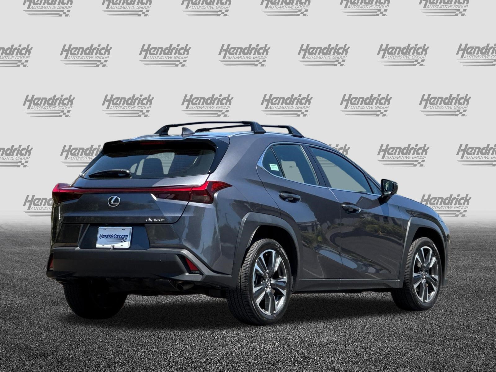 Certified 2025 Lexus UX 300h FWD w/ Accessory Package (Z2) image 5