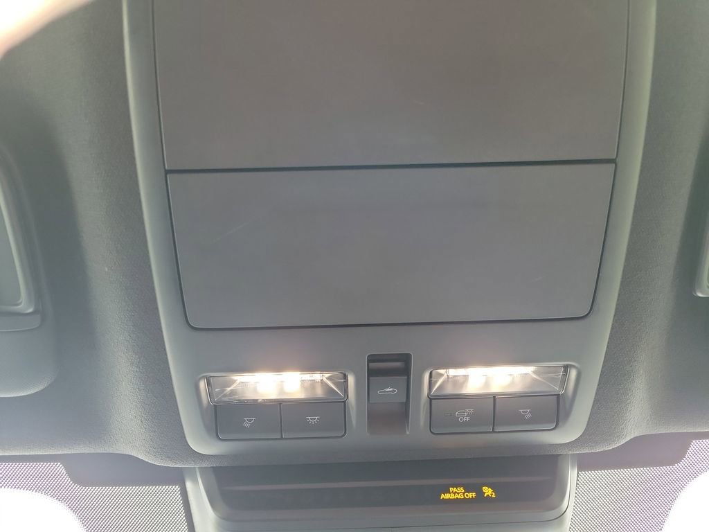 Used 2024 MAZDA MAZDA3 s image 22