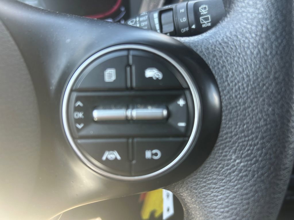 Used 2024 Kia Soul LX w/ Option Group 015 FWD image 22