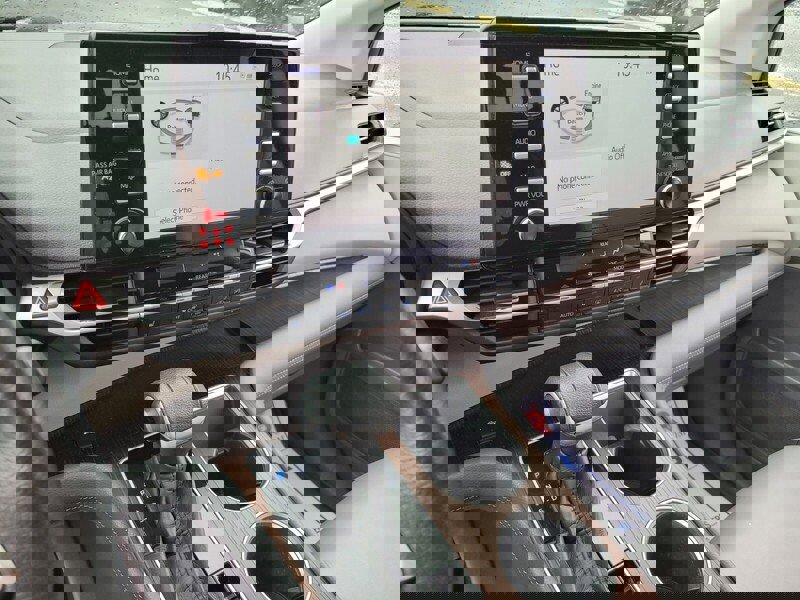 Used 2021 Toyota Sienna XLE image 22