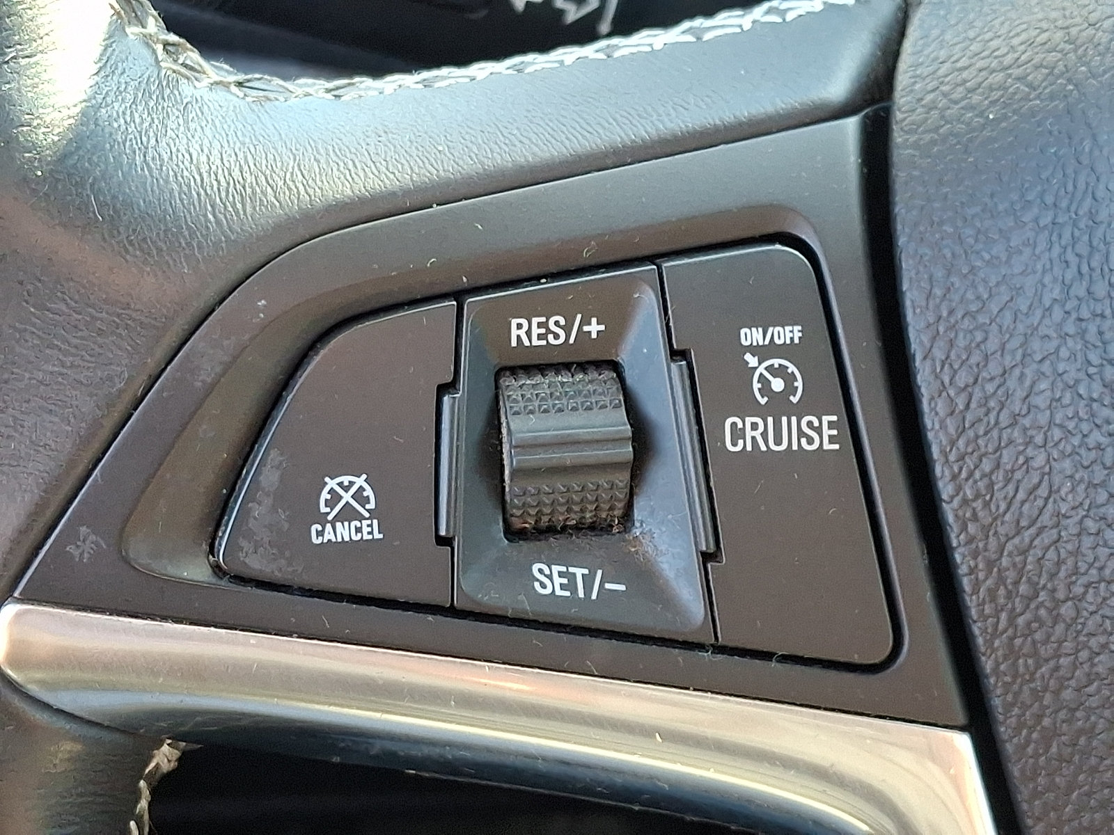 Used 2015 Buick Encore AWD image 22