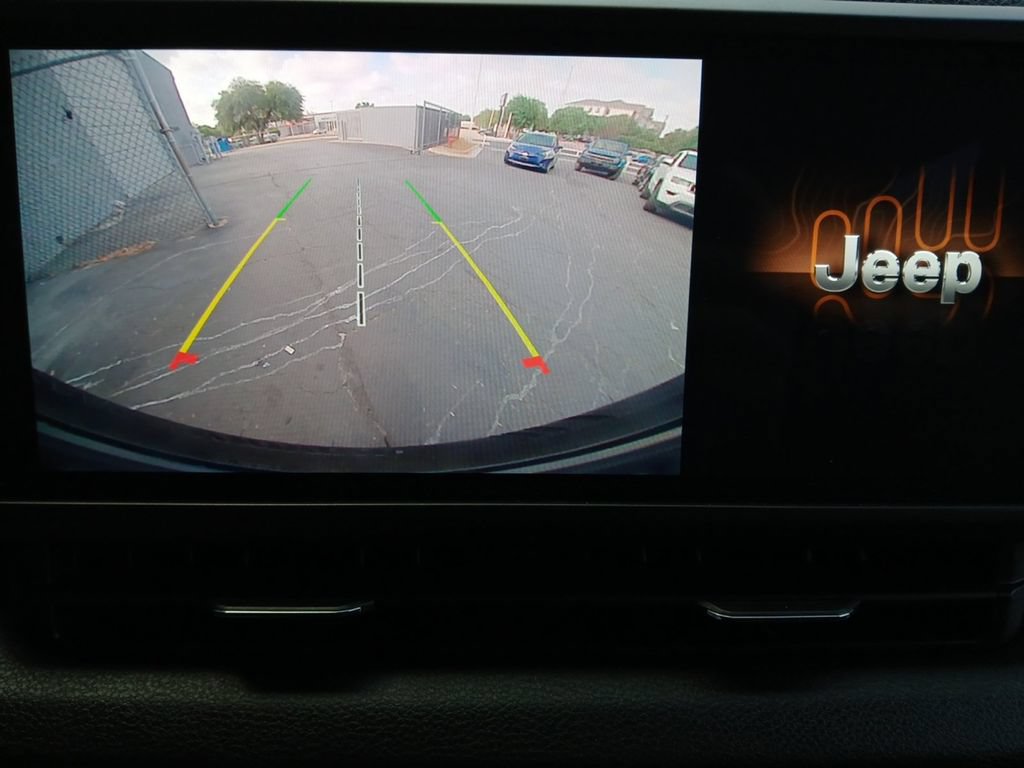 Used 2024 Jeep Wrangler Unlimited Sport AWD/4WD image 9