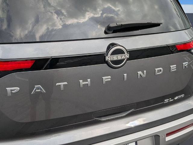 Certified 2025 Nissan Pathfinder SL AWD/4WD image 10