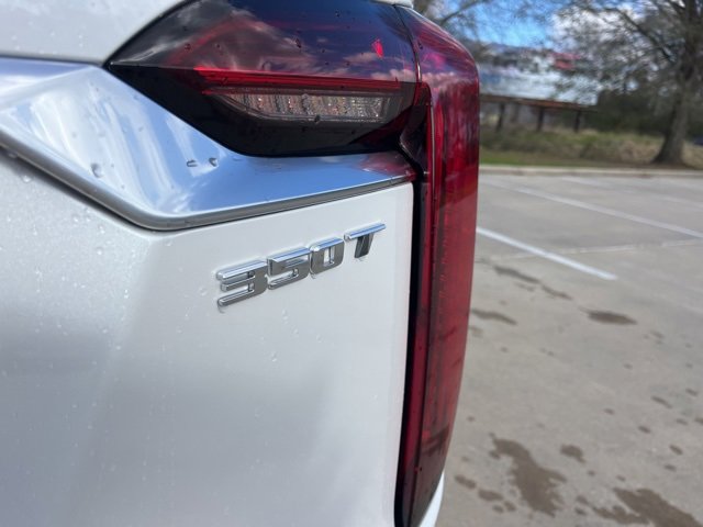 New 2025 Cadillac XT6 Luxury image 8