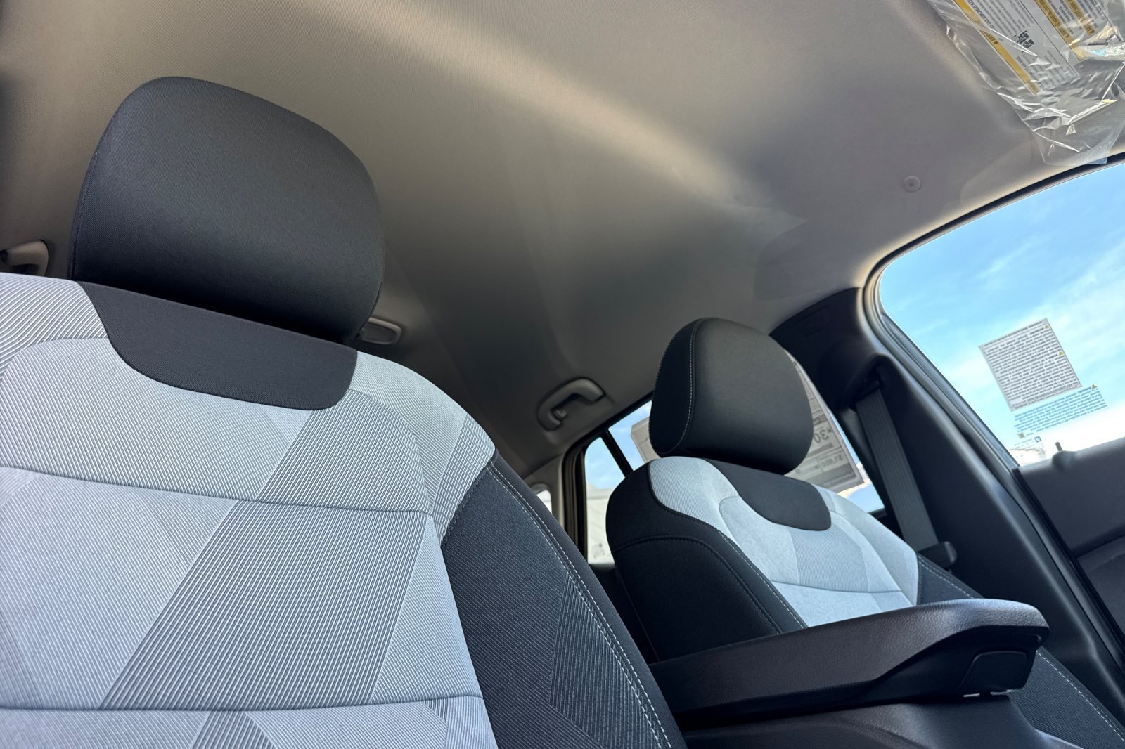 New 2026 Chevrolet Trax LS w/ LS Convenience Package FWD image 16