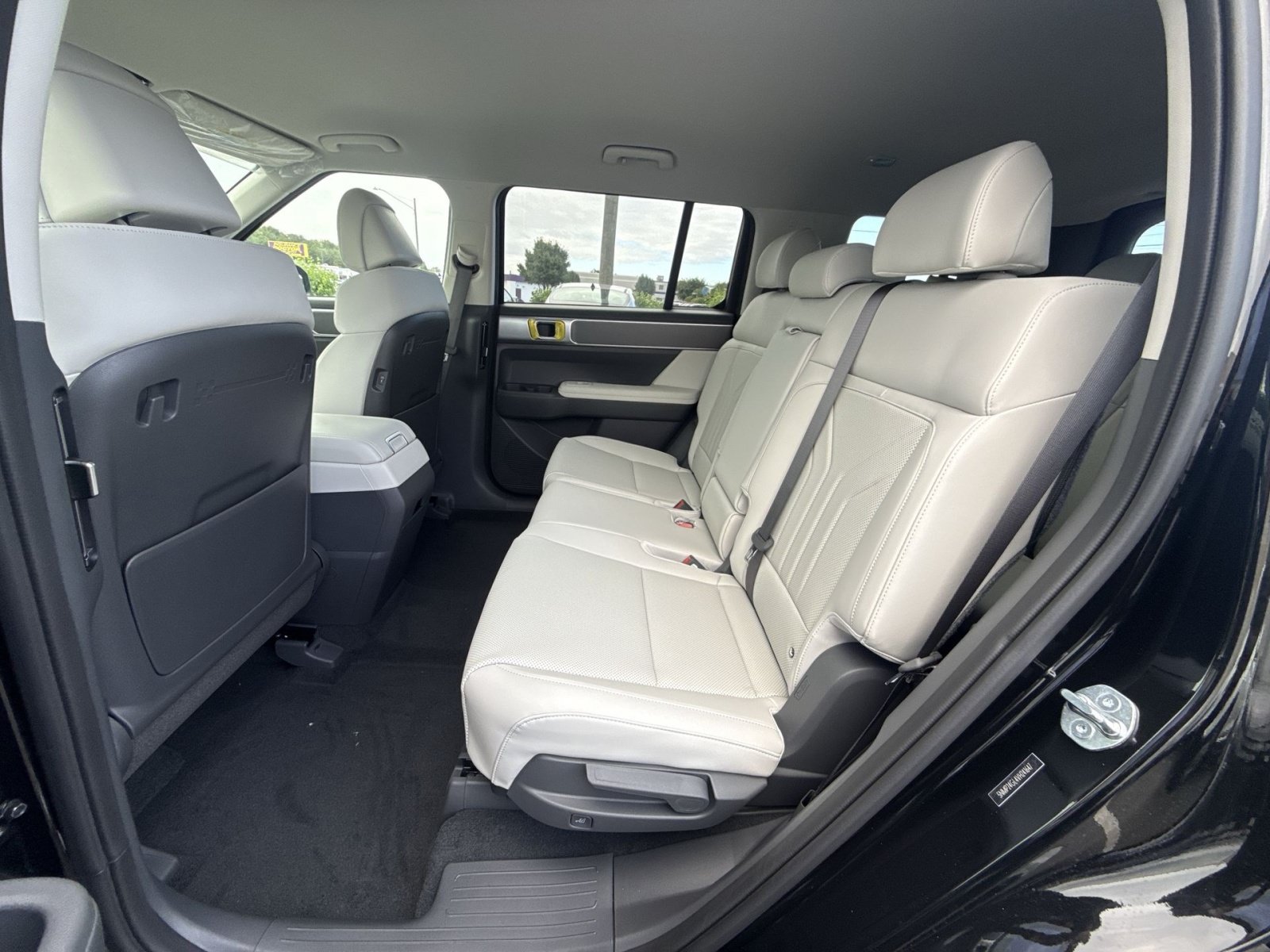 New 2027 Hyundai Santa Fe SEL FWD image 25