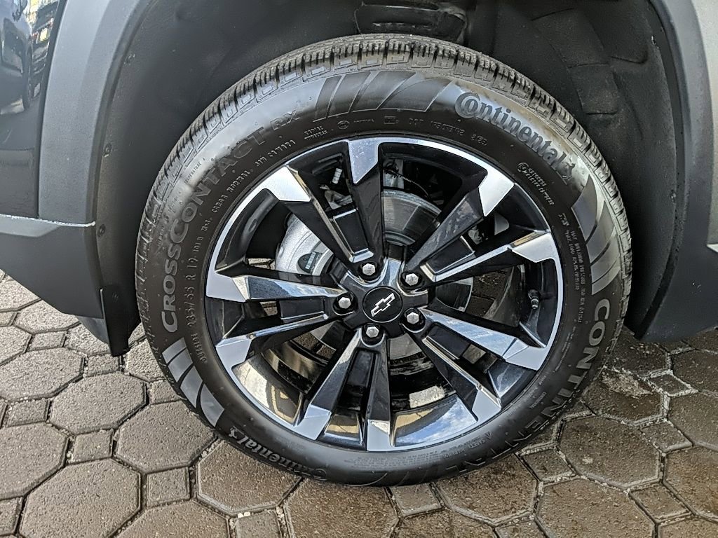 Used 2026 Chevrolet Equinox RS image 11