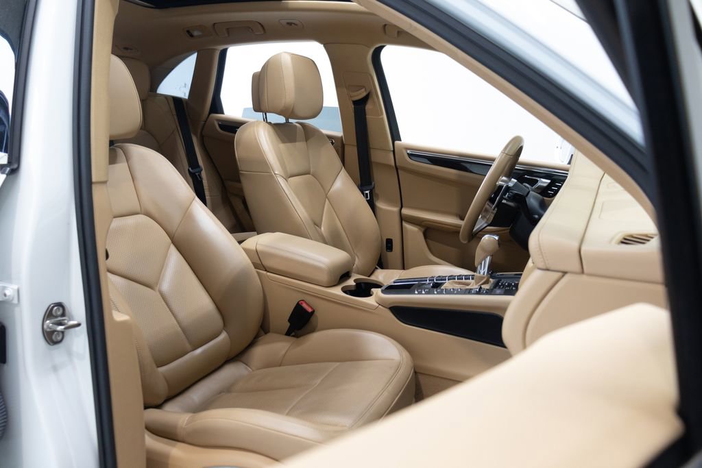 Used 2015 Porsche Macan S AWD/4WD image 20