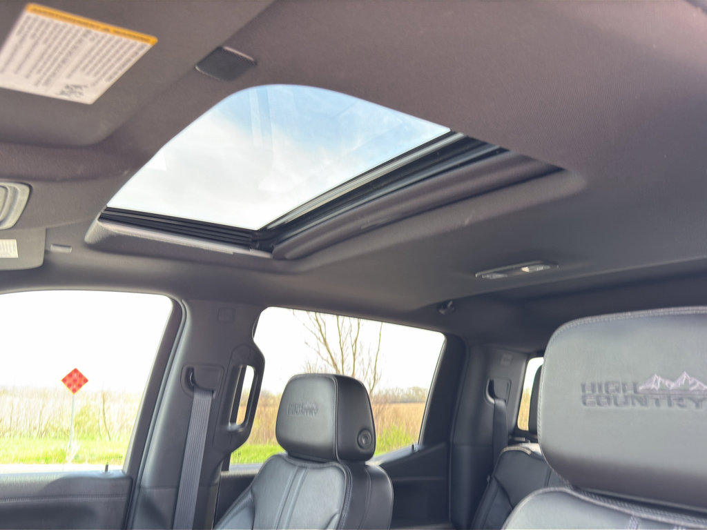 Used 2020 Chevrolet Silverado 1500 High Country AWD/4WD image 22