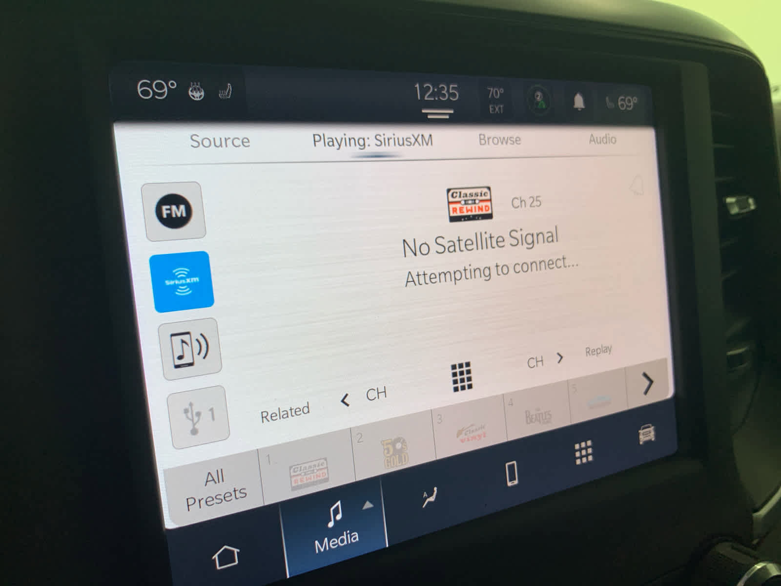 Used 2023 RAM 1500 Big Horn AWD/4WD image 40