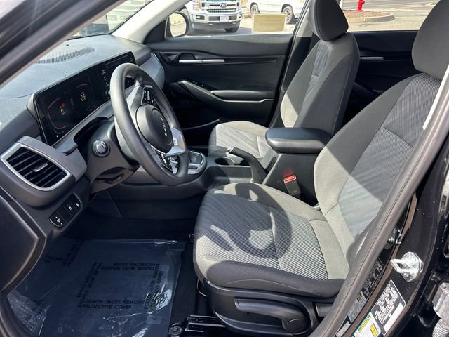 Used 2024 Kia Seltos LX image 29