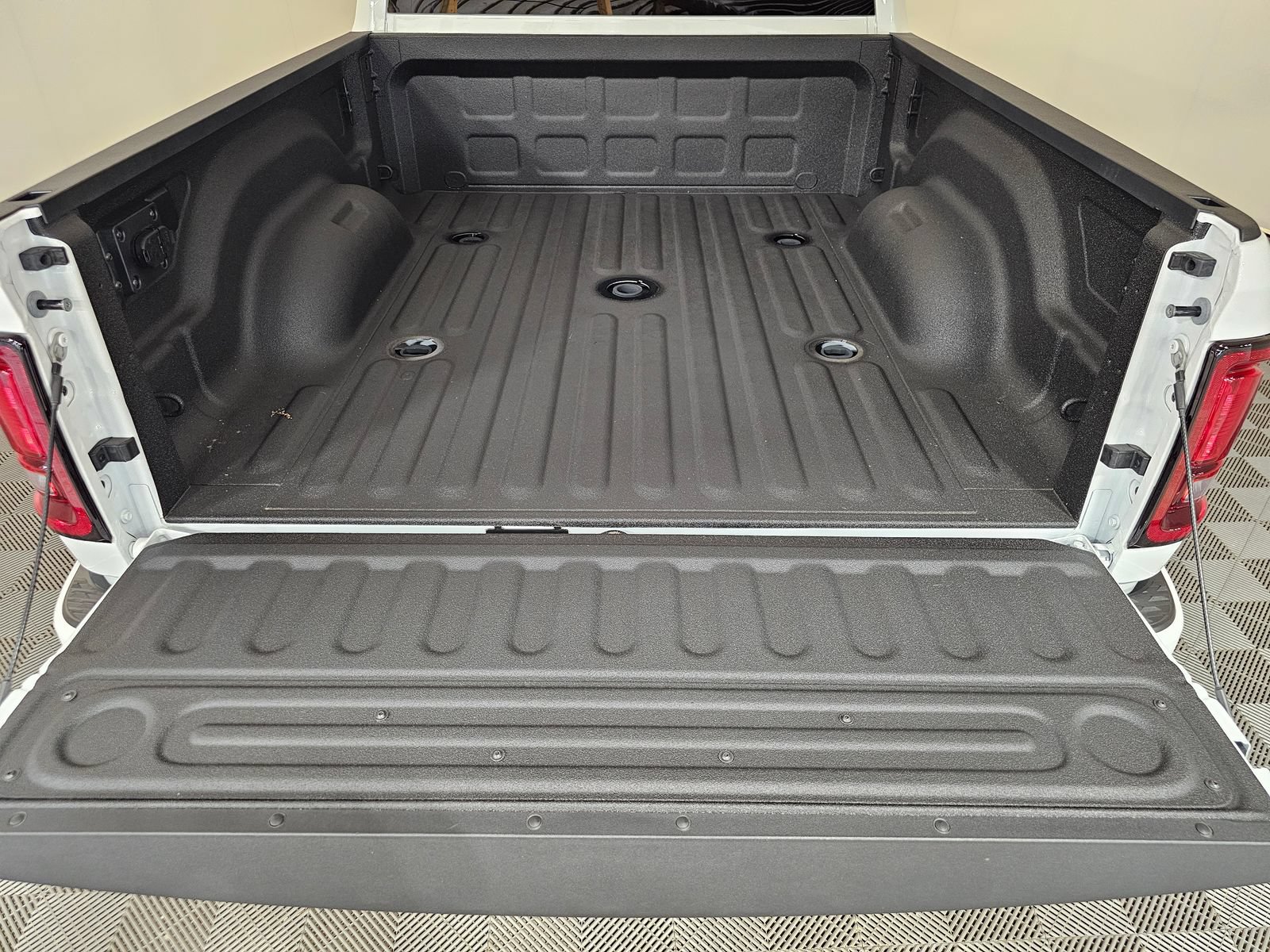 New 2026 RAM 2500 Big Horn AWD/4WD image 24
