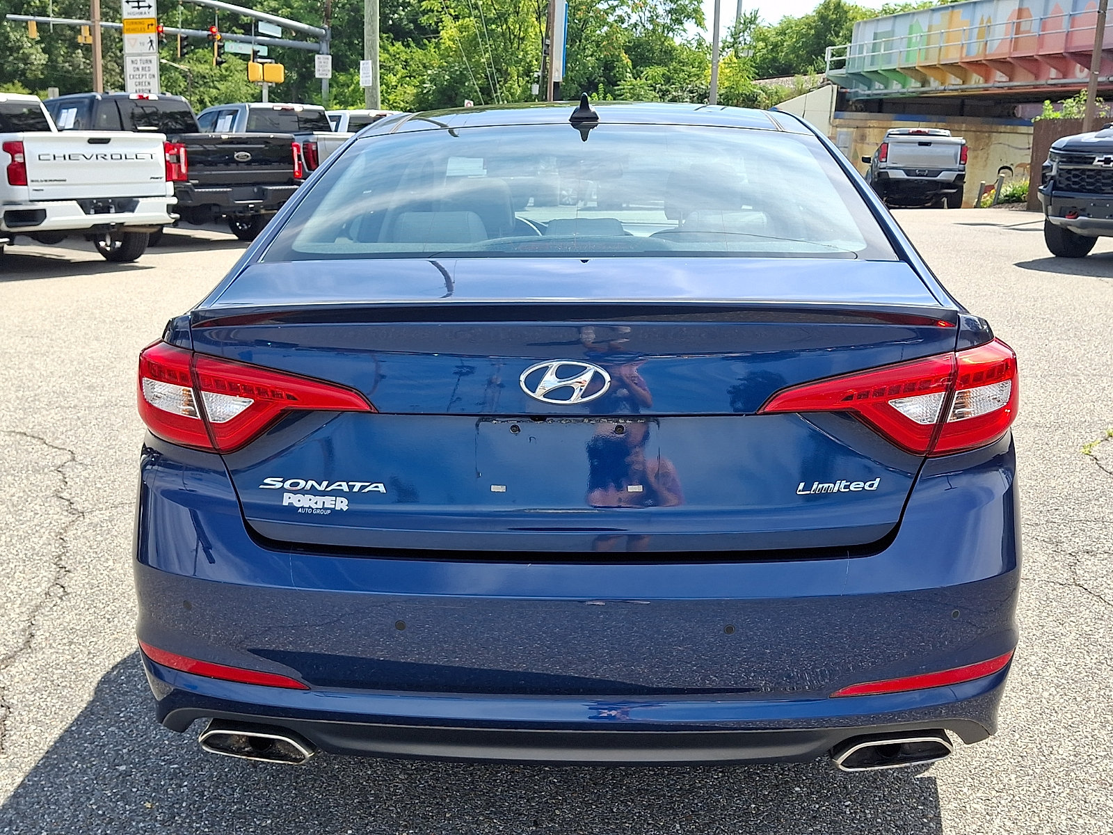 Used 2015 Hyundai Sonata Limited w/ Option Group 06 FWD image 5