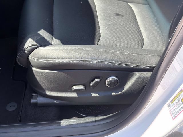 Used 2025 Genesis GV70 2.5T AWD/4WD image 22