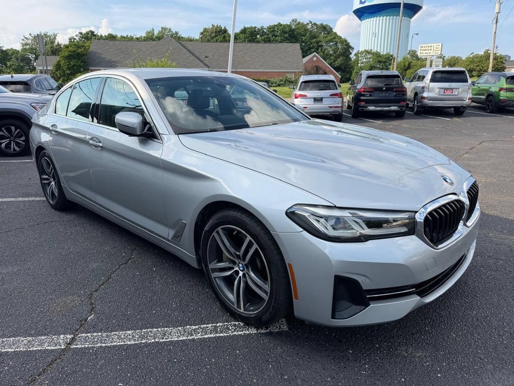 Used 2021 BMW 530i xDrive w/ Premium Package AWD/4WD image 5