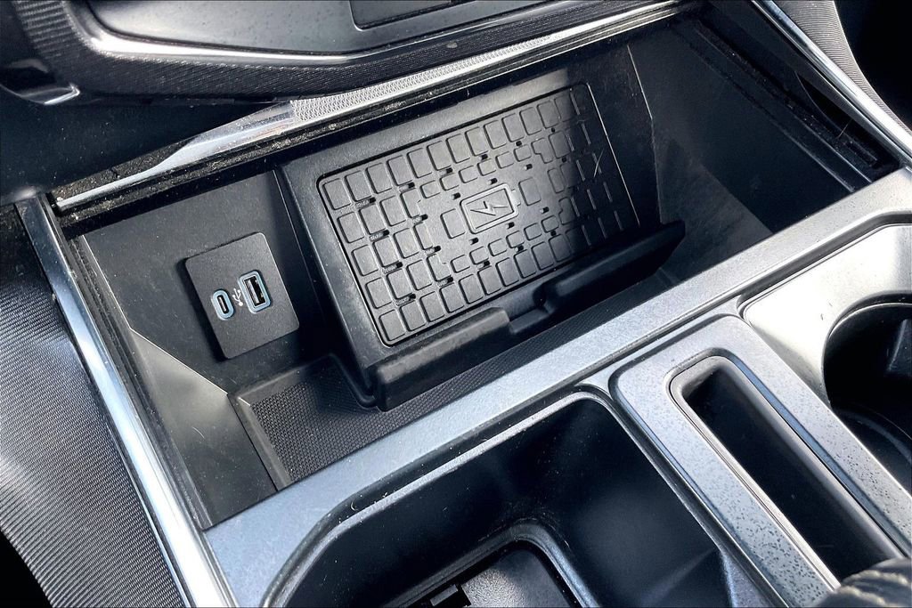 Used 2023 Ford F150 Lightning Platinum image 25