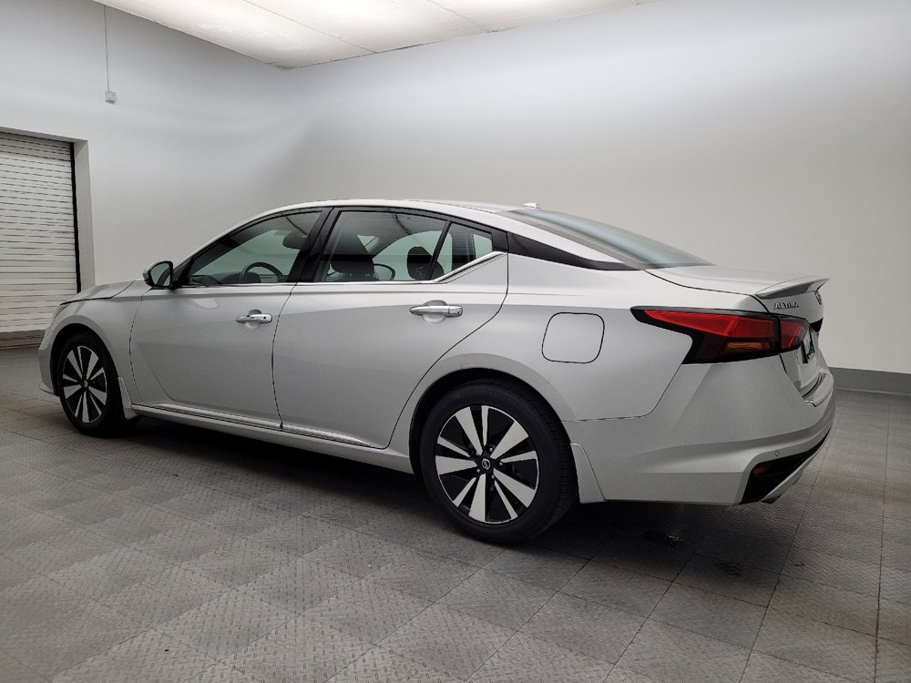 Used 2020 Nissan Altima 2.5 SV image 3