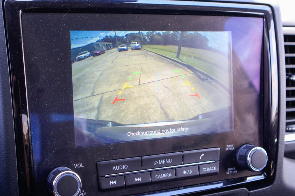 Used 2024 Nissan Frontier SV RWD image 4